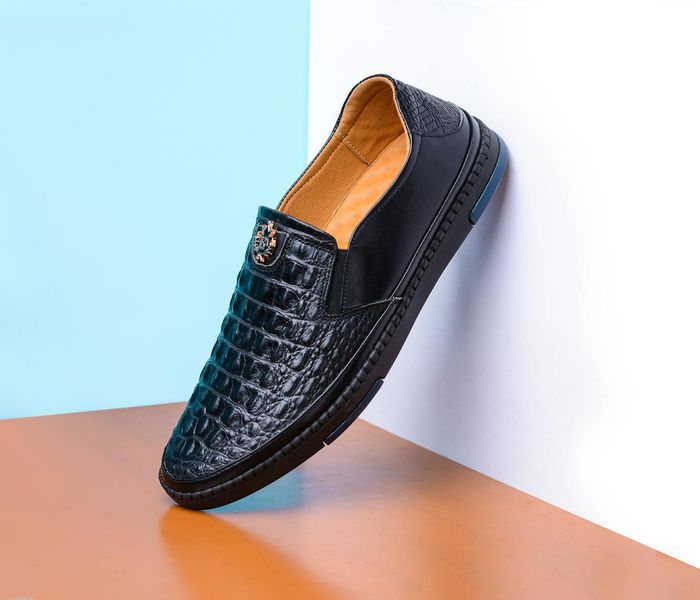 Elegant premium fashion boutique with modern interface